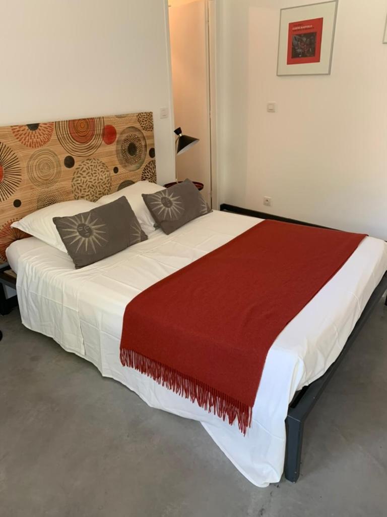 Les Esplanes Bed & Breakfast La Garde-Adhémar Екстериор снимка