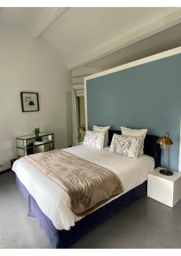 Les Esplanes Bed & Breakfast La Garde-Adhémar Екстериор снимка