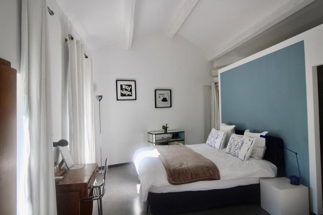 Les Esplanes Bed & Breakfast La Garde-Adhémar Екстериор снимка